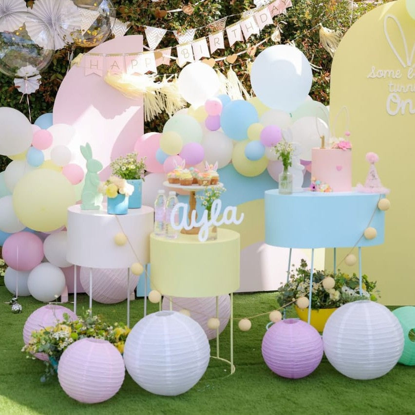 Pastel tables