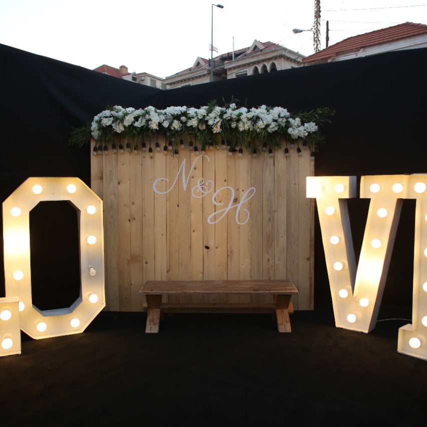 Natural wood backdrop for events