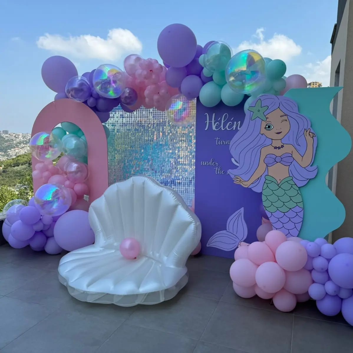 Inflatable Seashell